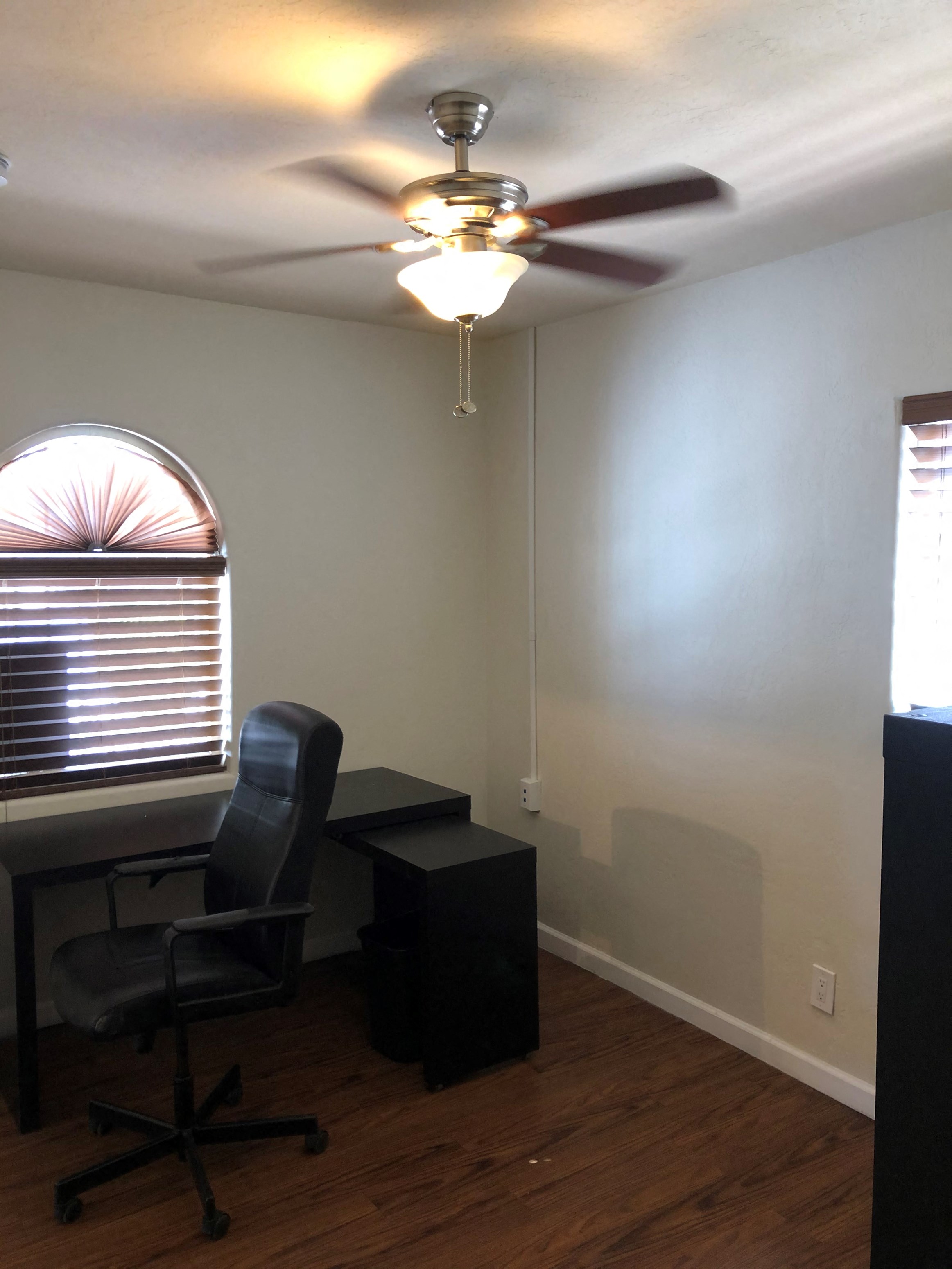 1137 W McDowell Rentals photo 5